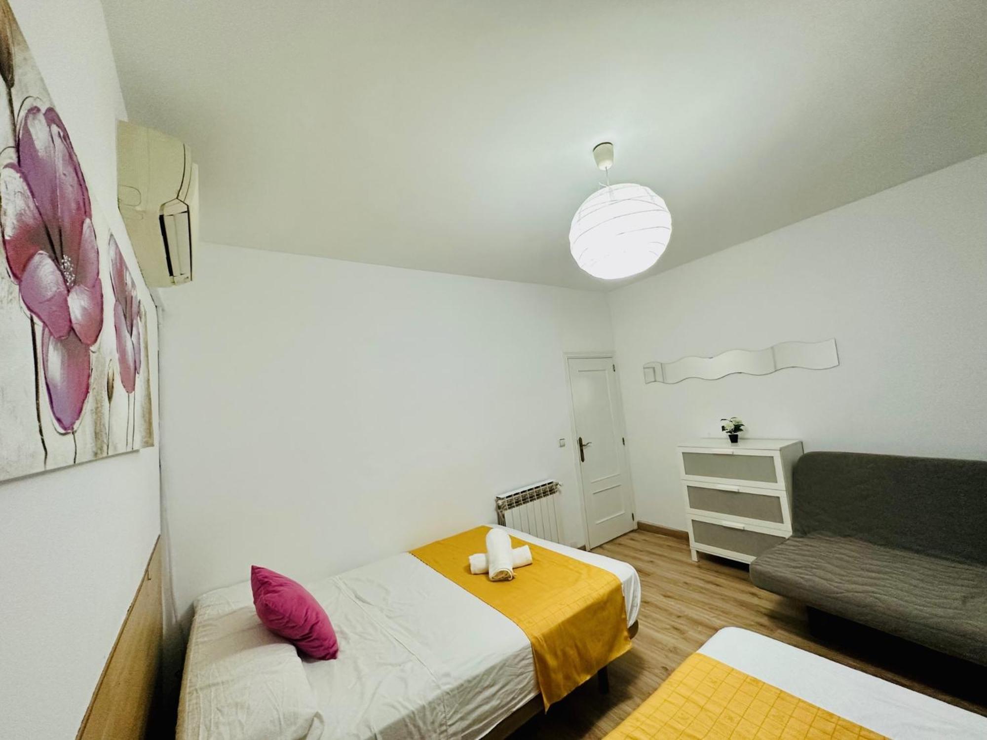 Punta Me Rooms In Madrid Downtown Zewnętrze zdjęcie